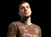 英雄联盟总决赛-关于曼城表现依旧不稳，晋级无望的信息