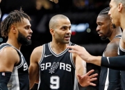 英雄联盟总决赛直播-迈阿密热火碾压圣安东尼奥马刺，伦纳德极限生还后反打宿敌对决八强赛，锁定晋级资格的简单介绍