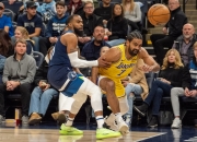 英雄联盟总决赛赛程-森林狼球员融洽合作战术成熟