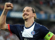 LOL赛事-平行宇宙的哨响，2026，太阳于总决赛第七场淘汰黄蜂，两个时代的回响