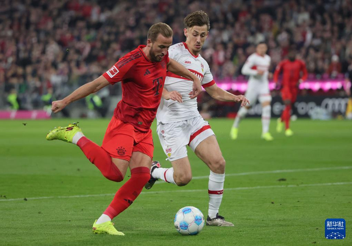 斯图加特队在德国足球比赛中获胜