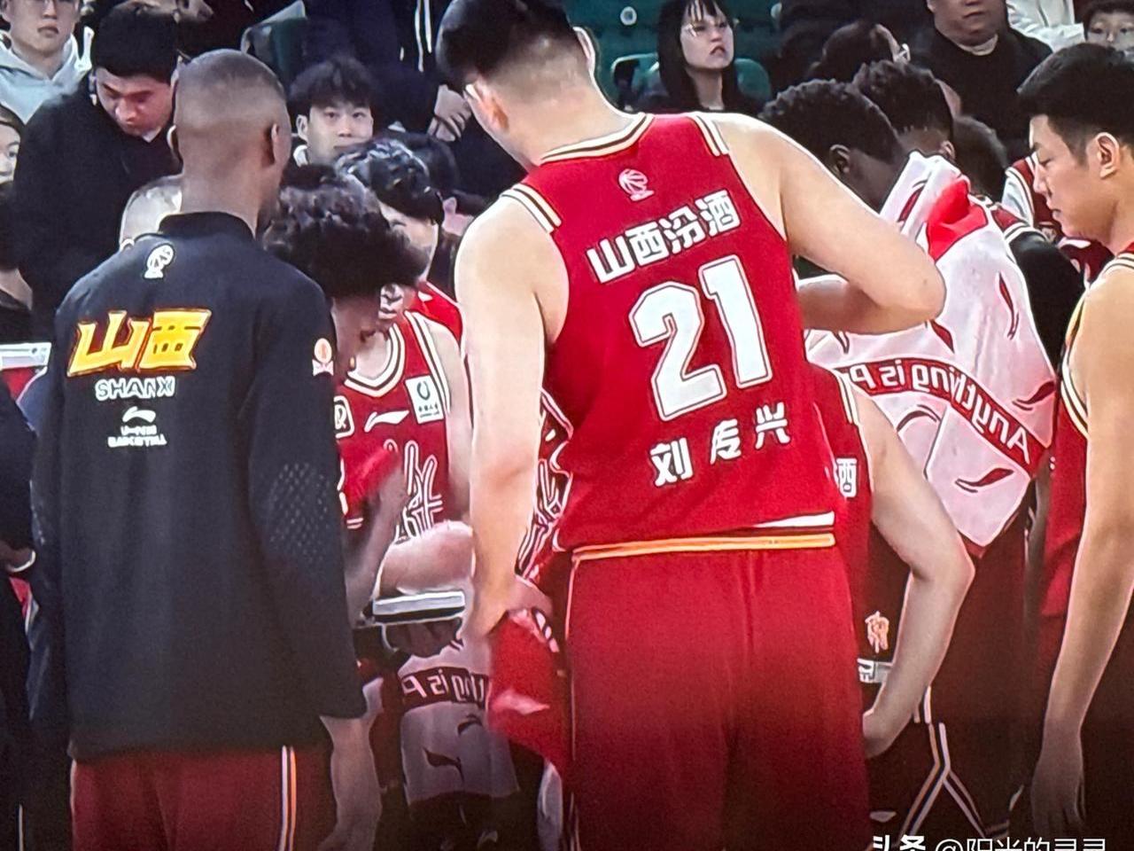 吉林队逆袭深圳,实现三连胜 吉林队逆袭深圳,实现三连胜