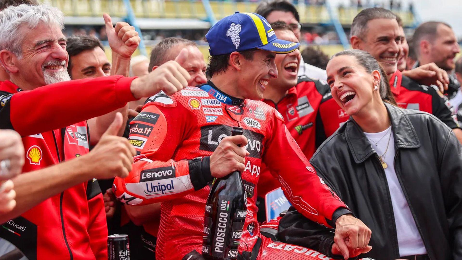 荷兰篮球联赛确定队员全力备战迎接新挑战