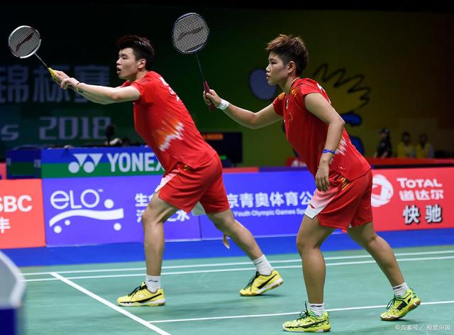 丹麦队险胜印尼队,黄鸭组合点燃赛场 丹麦队险胜印尼队,黄鸭组合点燃赛场