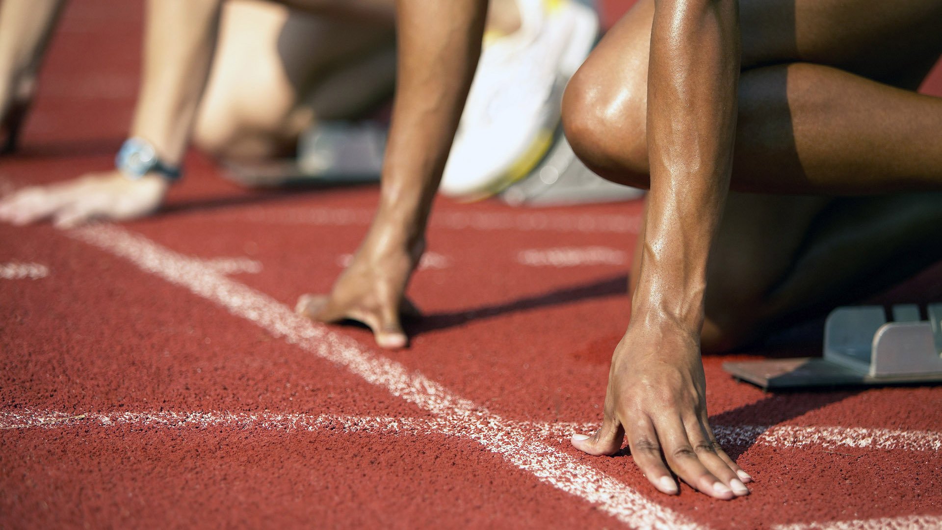 胜利之光,从阿尔瓦雷斯的铁拳到多特蒙德的欧冠征途,伊朗体育精神的共鸣