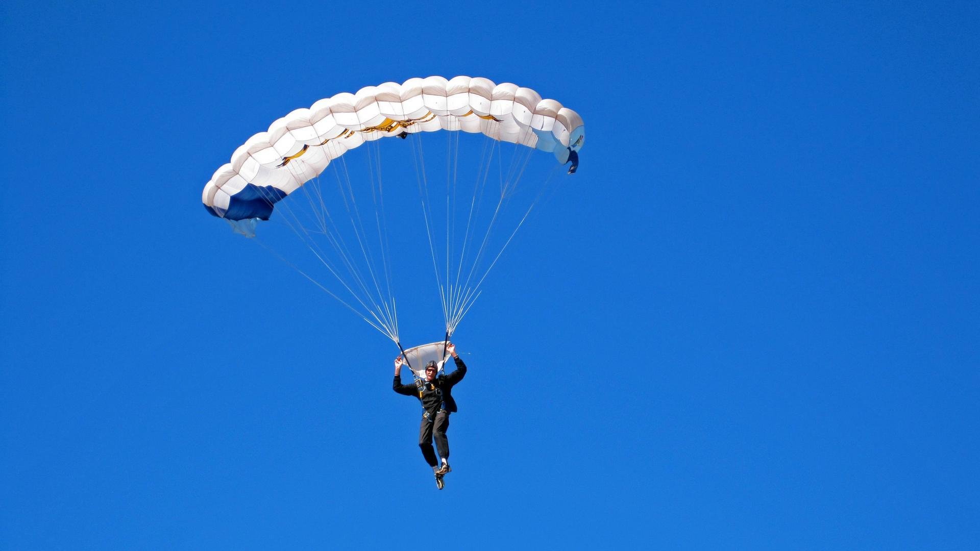 球场上的阿喀琉斯，奥纳纳如何在对阵玻利维亚的炼狱中，以不断跌倒诠释真正杀伤
